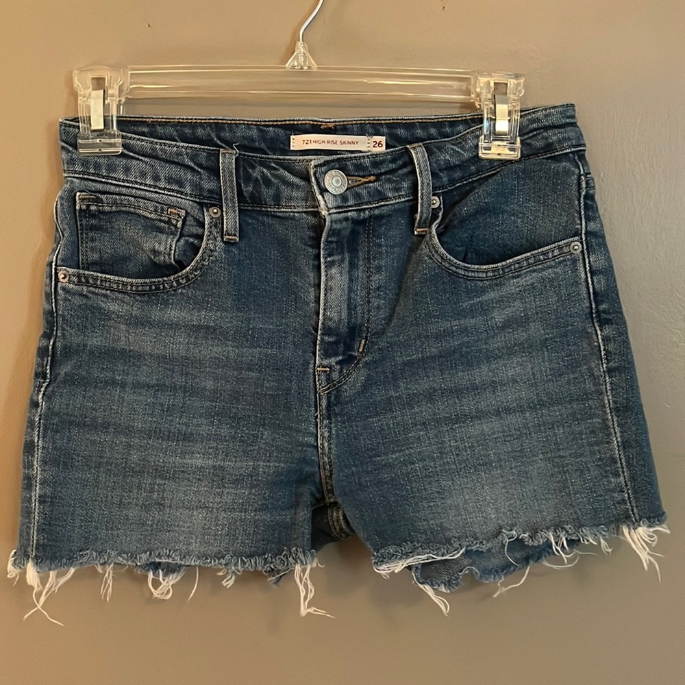 Levi 721 cut off shorts